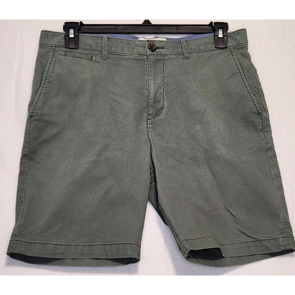 Penguin Men's Size 33 Olive Green Shorts Chino Ribbed Casual Preppy Classic